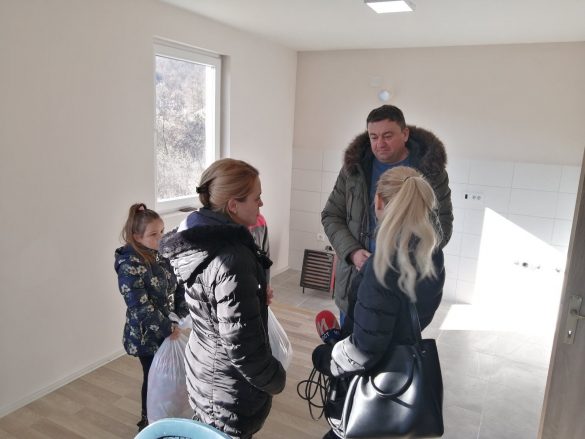 IMG-11c28955d6d3f65064d3bbce745da01e-V